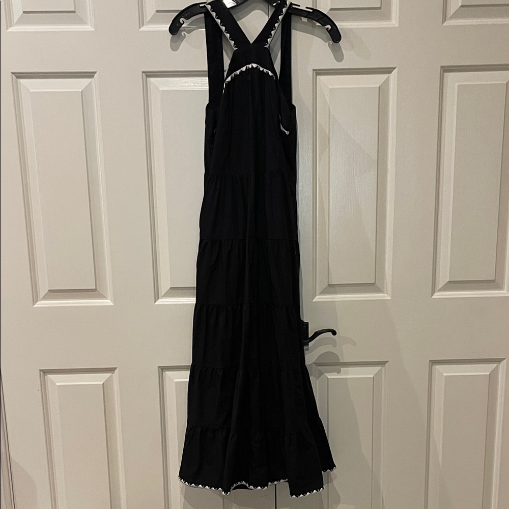 Elegant Black LOFT Maxi Dress